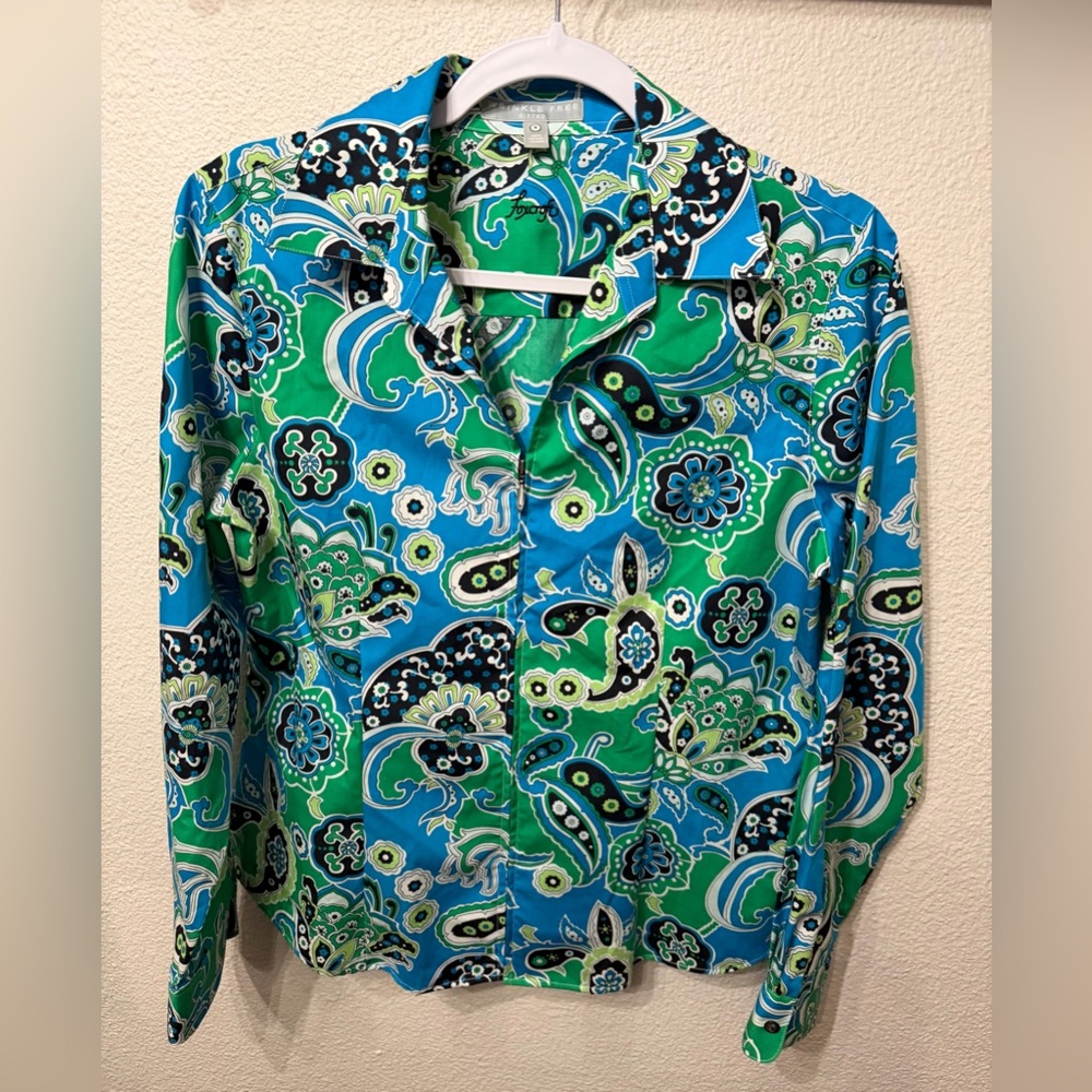 Foxcroft Blue and Green Paisley Cotton Zip Up Blouse Wrinkle Free Size 8